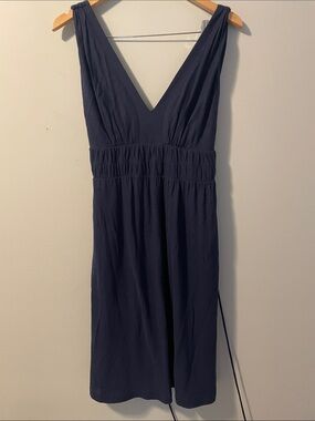 Massimo Dutti Navy Sleeveless V‑Neck Dress size: S